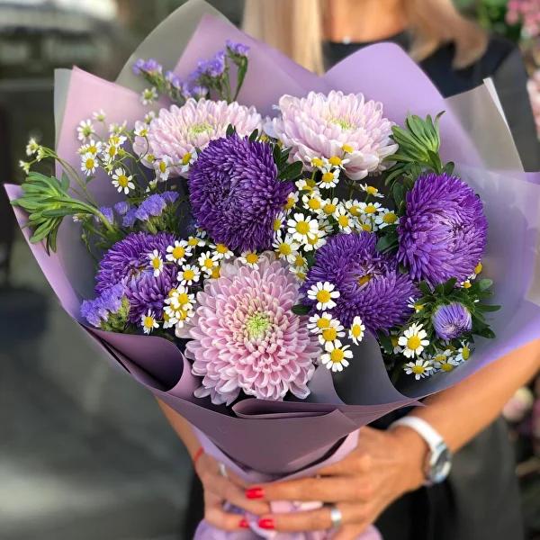 Asters autumn flower bouquet
