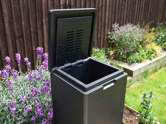 Small Yard Composting Made Simple for Healthy Soil